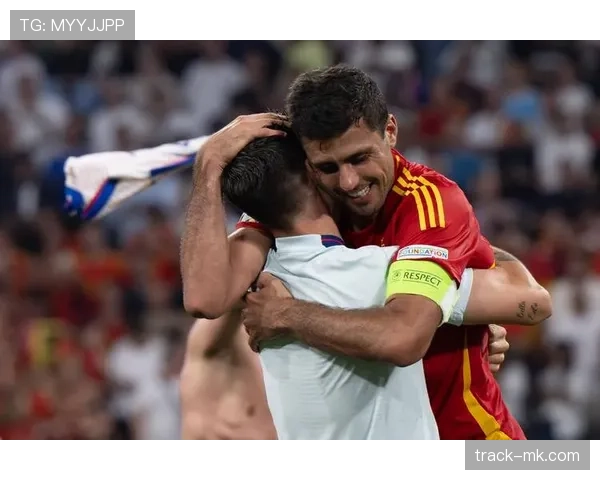 加维转会费创历史新高,市场关注度飙升引热议 加维转会费创历史新高,市场关注度飙升引热议