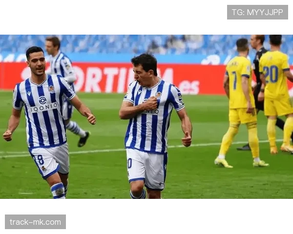 博洛尼亚防线坚如磐石，防守表现成焦点